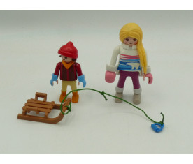 Playmobil - femme enfant luge